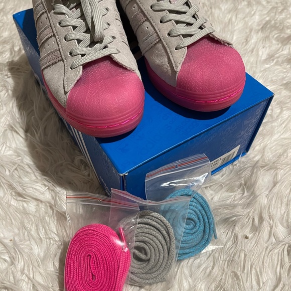 Adidas Superstar sneaker - Picture 2 of 6